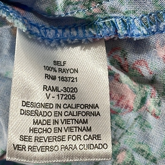 BEBOP Juniors Womens Floral Elbow Sleeves Romper Medium Size Medium - Picture 9 of 10